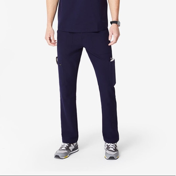 Figs Cairo Cargo Scrub Pants - Men’s Small - Navy - Picture 1 of 5